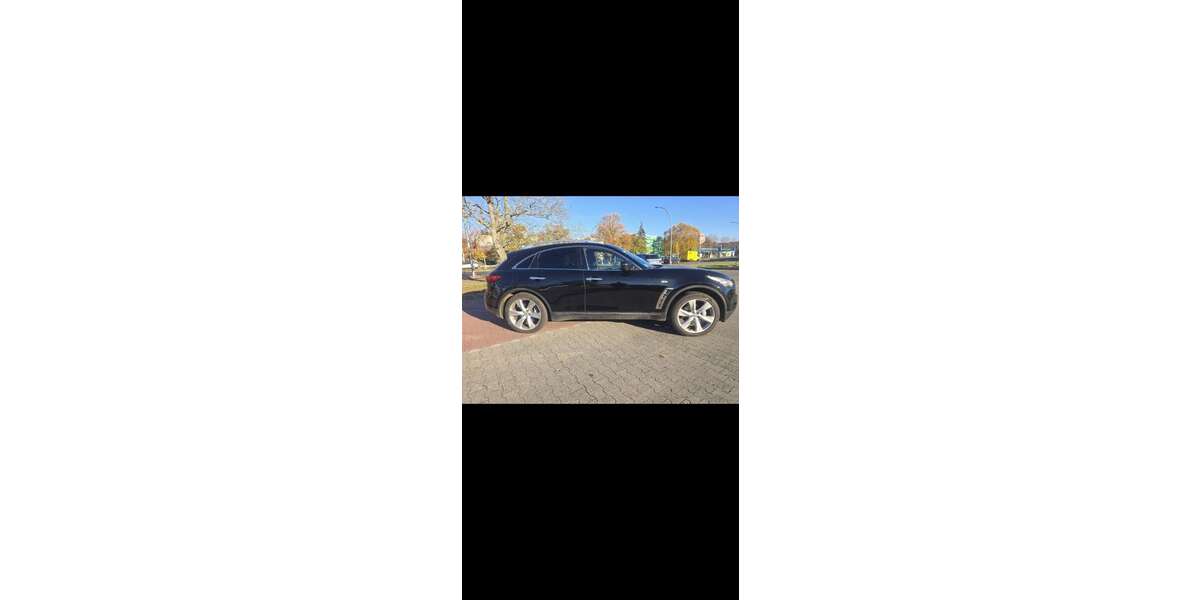 INFINITI FX 120.000 km 12.950 &euro; Berlin 13585