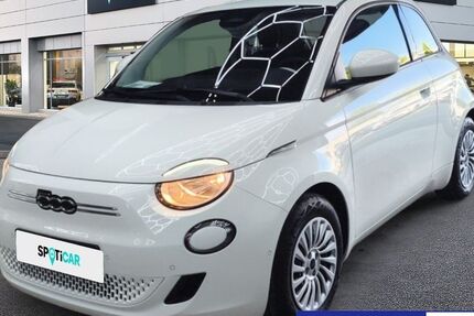 Fiat 500e 10.044 km 18.990 &euro; Hamburg 22457