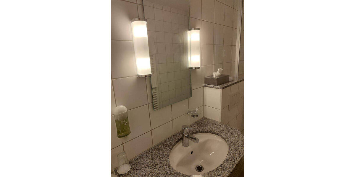 Gewerbeobjekt Nieheim - 1 Zimmer, 650.000&euro; | Angebot:25663409