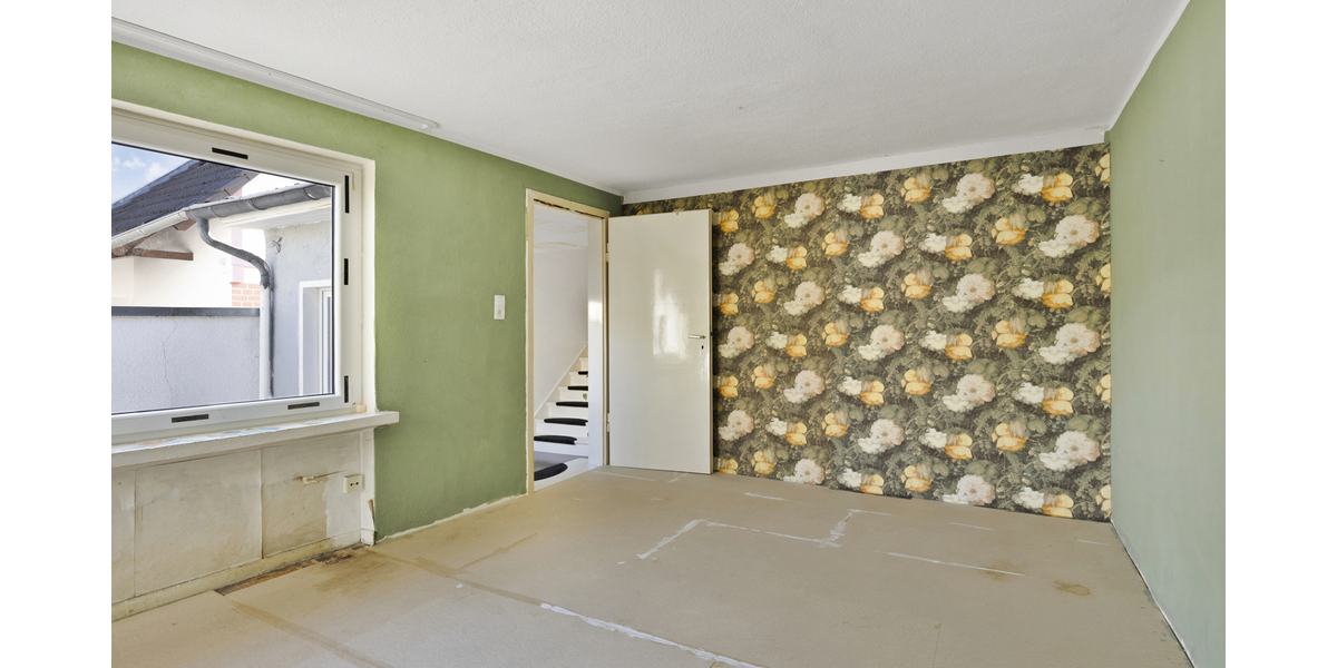 Handwerker aufgepasst! Schmuckstück mit Potenzial wartet auf fachmännische Vollendung! Beliebte Lage! - Doppelhaushälfte Bad Honnef / Selhof Selhof | Angebot:27703860