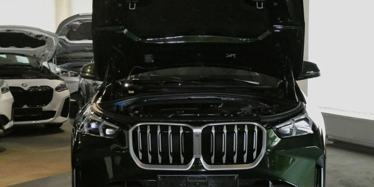BMW X1 20d xDrive x-Line AHK,360°,HUD,Ledersportsitze 21.200 km 41.990 &euro; Landshut 84030