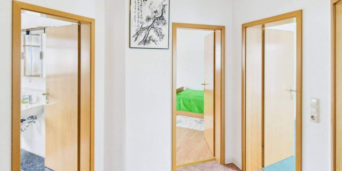 Reihenmittelhaus Bremerhaven Lehe - 6 Zimmer, 175 m&sup2;, 359.000&euro; | Angebot:25699419