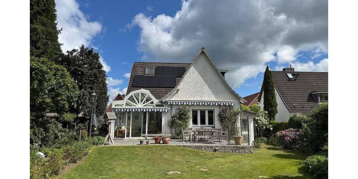 Einfamilienhaus mit Einliegerwohnung, Südterrasse und großzügigem Garten in Bad Schwartau-Kaltenhof 6 zimmer