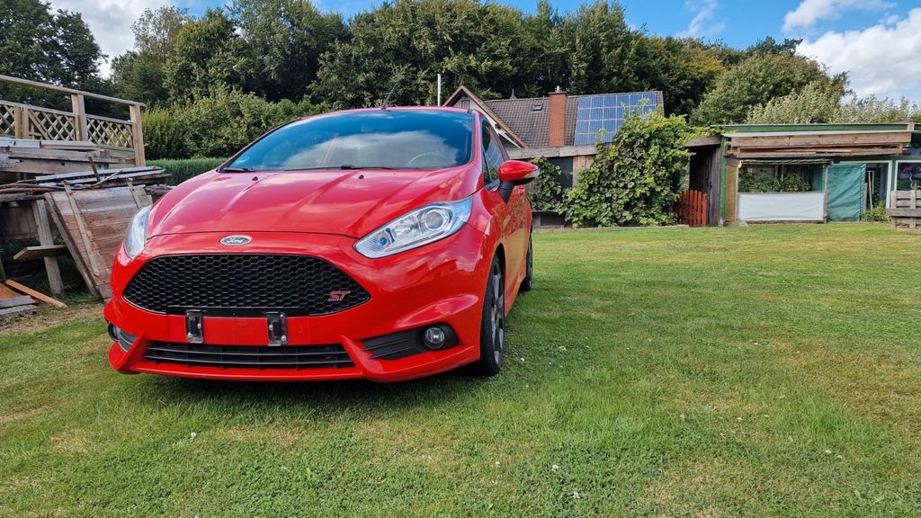 Ford Fiesta 95.445 km 9.000 &euro; Hüllhorst 32609