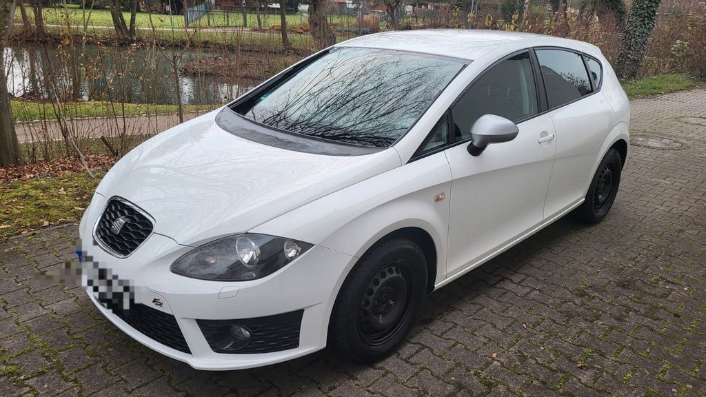 Seat Leon 128.000 km 7.500 &euro; Massenbachhausen 74252