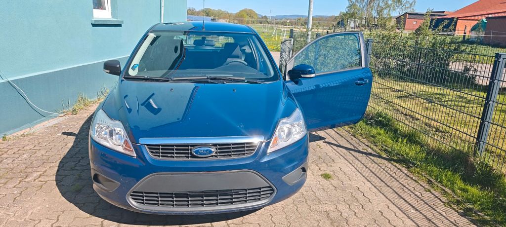 Ford Focus 131.000 km 3.950 &euro; Duderstadt 37115