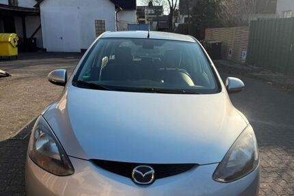 Mazda 2 171.000 km 2.400 &euro; Niestetal 34266