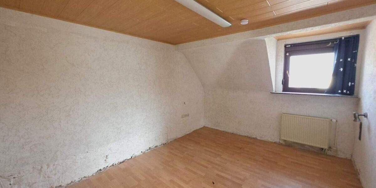 Doppelhaushälfte Saarland - Quierschied Fischbach - 5 Zimmer, 145 m&sup2;, 199.000&euro; | Angebot:25846095
