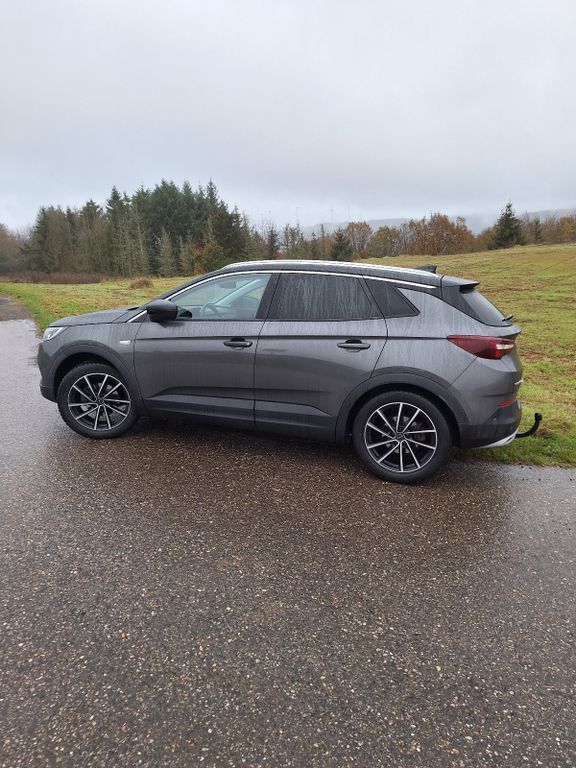 Opel Grandland (X) 84.000 km 17.400 € Ettringen 56729