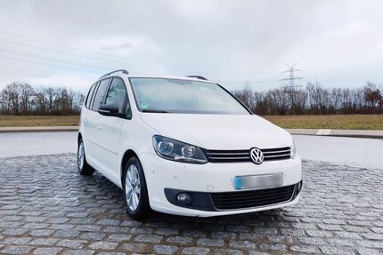 VW Touran 264.500 km 5.499 &euro; Schwarzenbek 21493