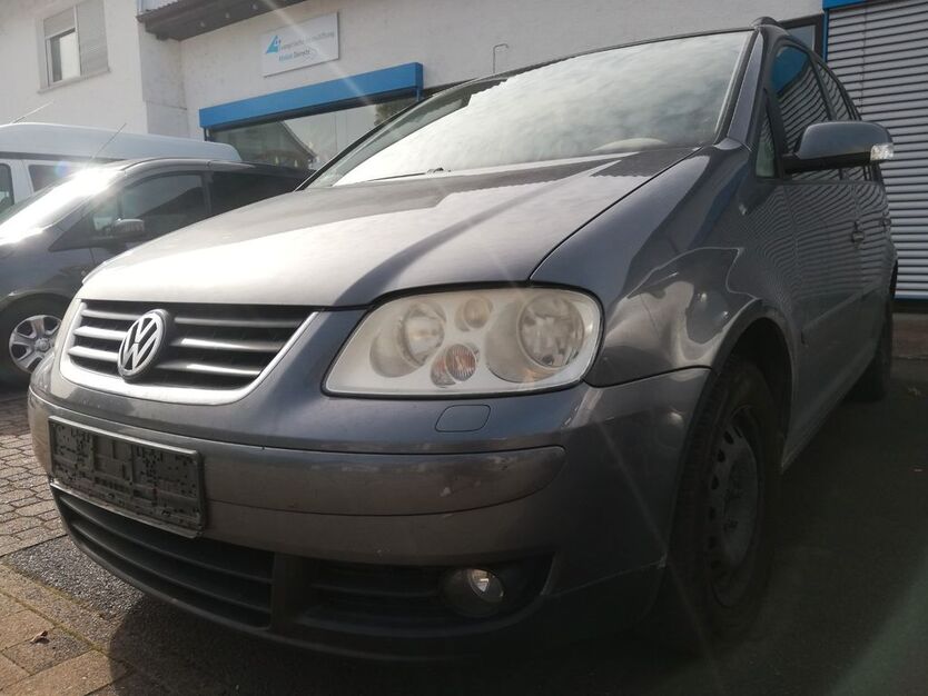 VW Touran 237.000 km 790 € Tauberbischofsheim 97941