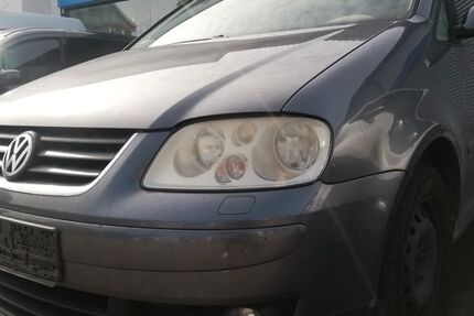 VW Touran 237.000 km 890 € Tauberbischofsheim 97941