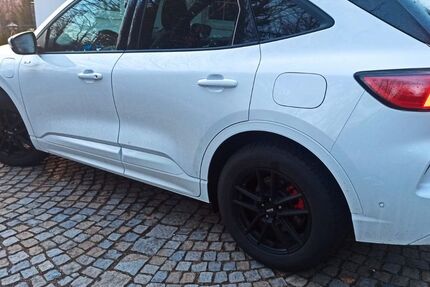 Ford Kuga 30.000 km 25.995 &euro; Hauzenberg 94051