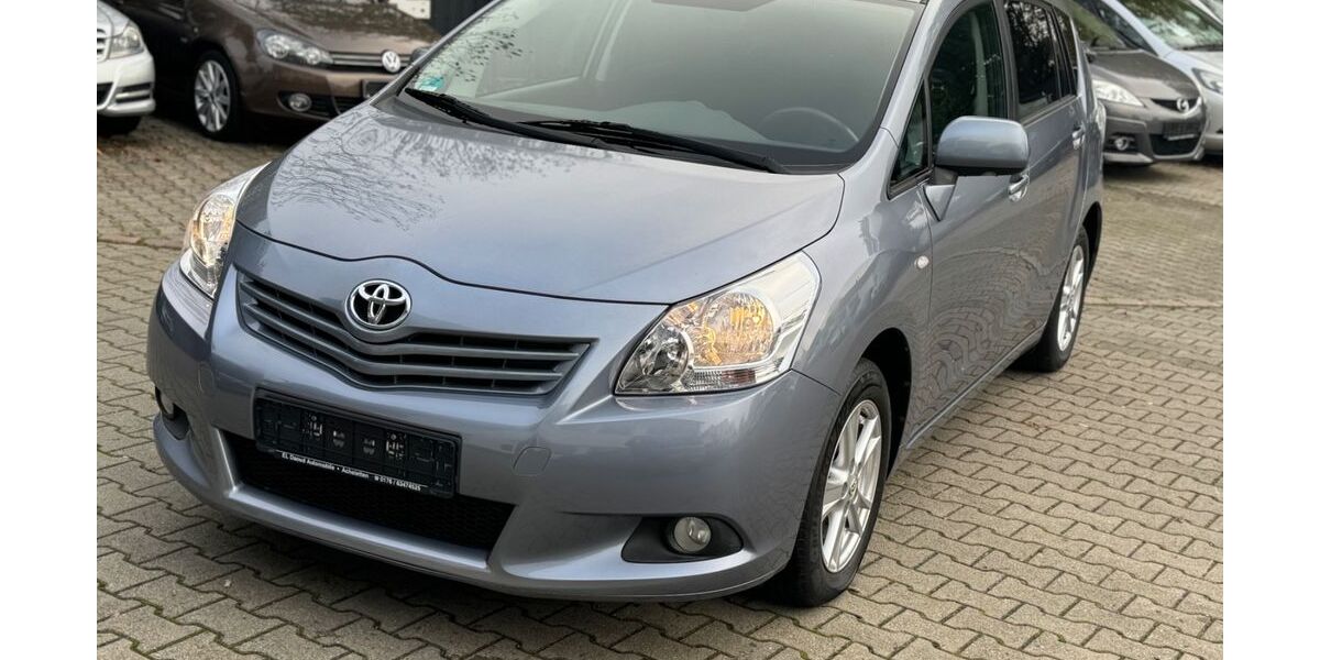 Toyota Verso 121.322 km 7.999 &euro; Achstetten 88480