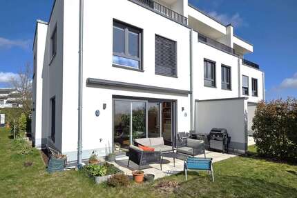 Haus Hessen - Oberursel (Taunus) Oberursel (Taunus) - 6 Zimmer, 185 m&sup2;, 3.700&euro; | Angebot:26041631