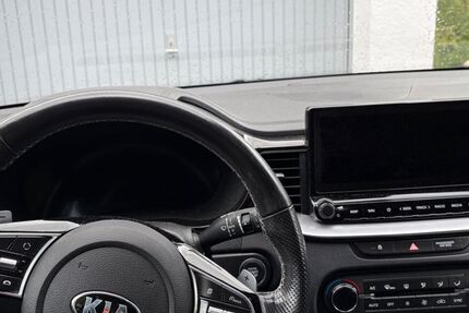 Kia pro ceed / ProCeed 130.000 km 14.200 &euro; Epfendorf 78736