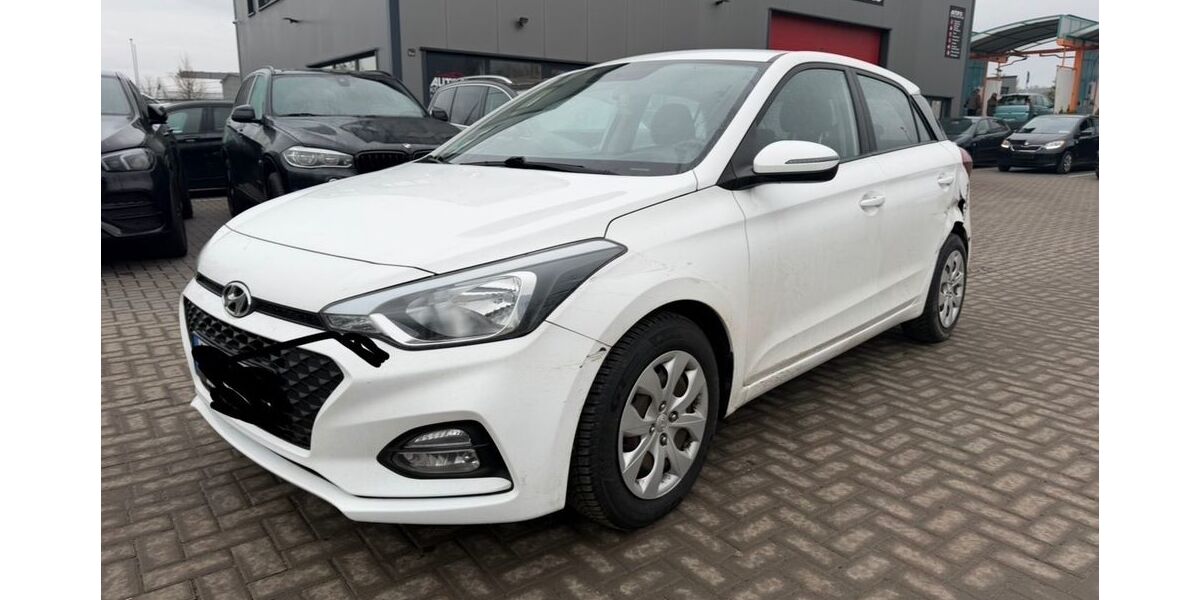 Hyundai i20 107.000 km 7.999 &euro; Alzey 55232
