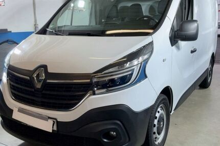 Renault Trafic 48.692 km 22.990 &euro; Geesthacht bei Hamburg 21502