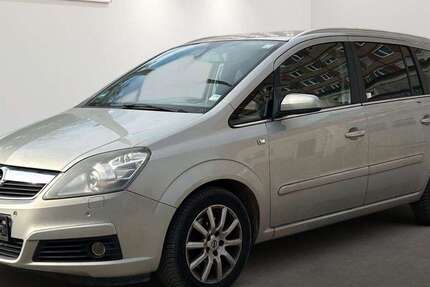 Opel Zafira 218.412 km 999 € Berlin 12681