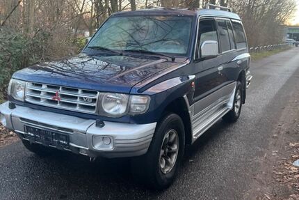 Mitsubishi Pajero 258.000 km 9.900 &euro; frankfurt am main 60313