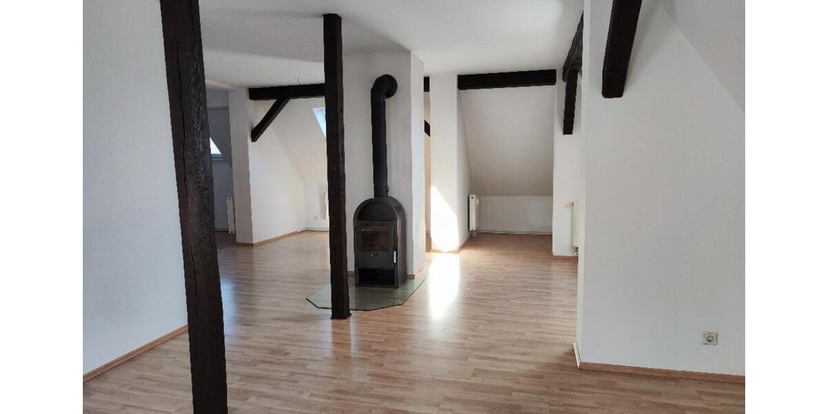 Dachgeschoßwohnung Welzow - 3 Zimmer, 125 m&sup2;, 450&euro; | Angebot:24430370
