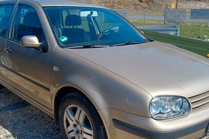 VW Golf 163.500 km 3.900 &euro; Neusorg 95700