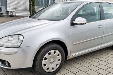 VW Golf 273.000 km 950 &euro; Ofterdingen 72131