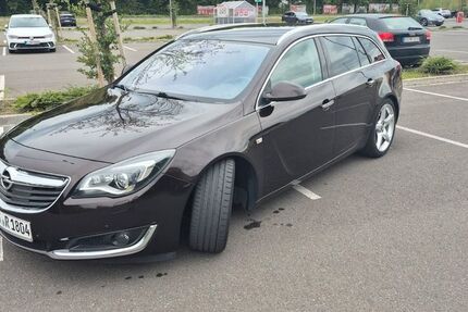 Opel Insignia 172.000 km 9.199 € Bochum 44866