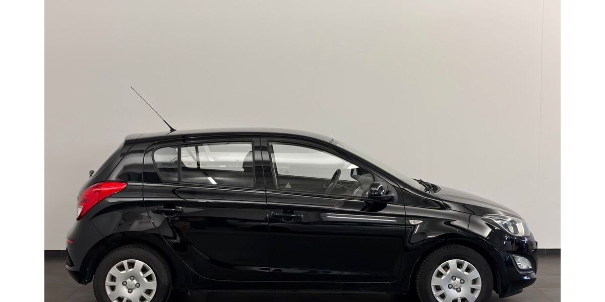 Hyundai i20 47.600 km 5.950 &euro; Erfurt 99094