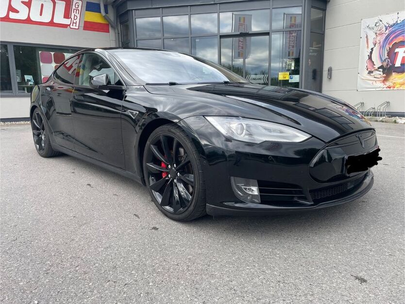 Tesla Model S 170.000 km 27.900 € Stephanskirchen 83071