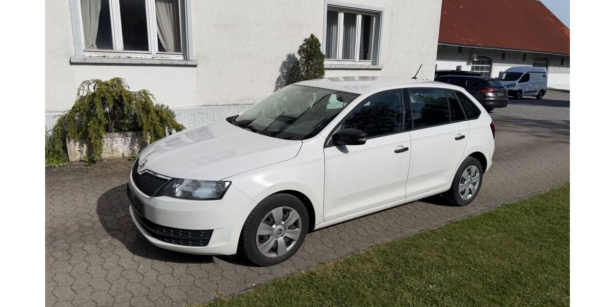 Skoda Rapid 182.000 km 2.999 &euro; Horgenzell 88263