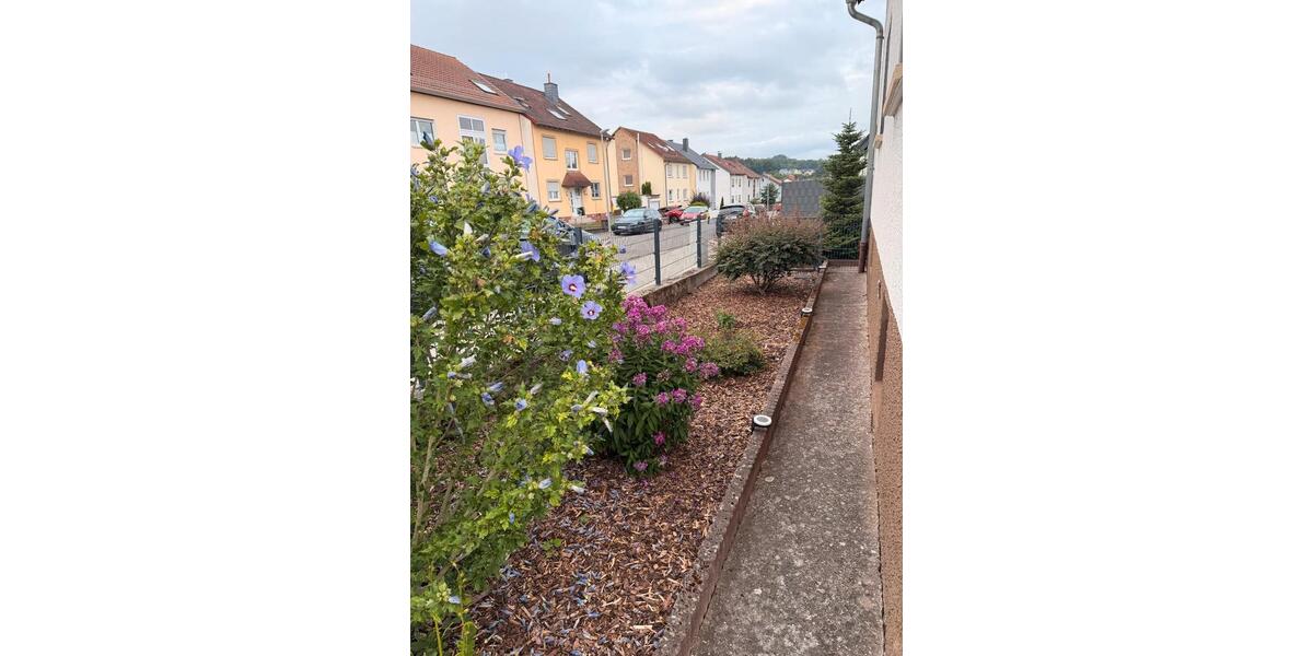 Einfamilienhaus Zweibrücken - 6 Zimmer, 100 m&sup2;, 300.000&euro; | Angebot:27191146