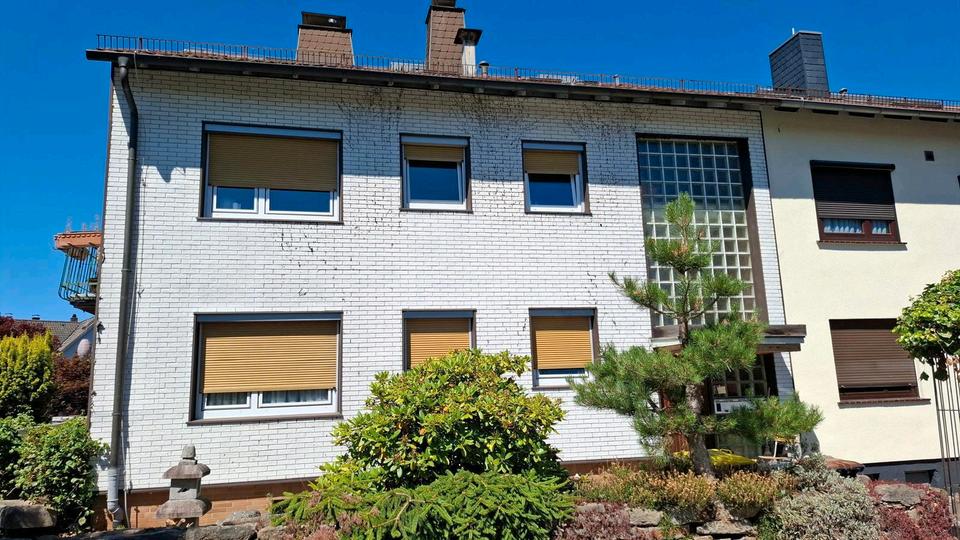 Doppelhaushälfte Kassel Niederzwehren - 10 Zimmer, 218 m&sup2;, 470.000&euro; | Angebot:27164566