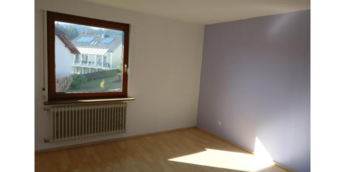 Etagenwohnung Furtwangen im Schwarzwald - 4 Zimmer, 90 m&sup2;, 770&euro; | Angebot:26223611
