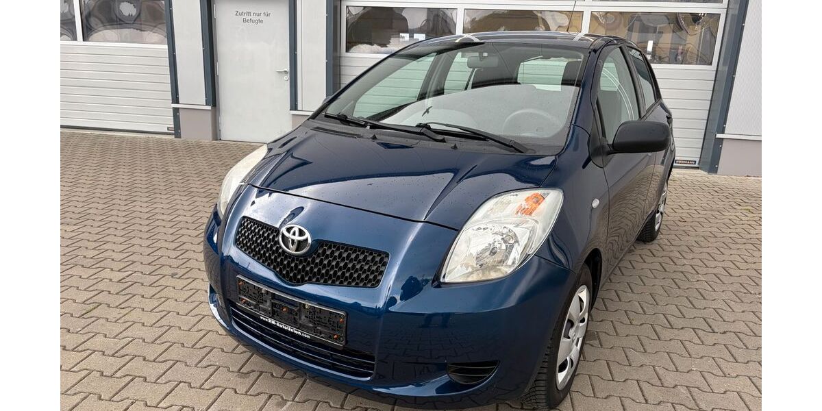 Toyota Yaris 81.900 km 3.950 &euro; Königsbrunn 86343