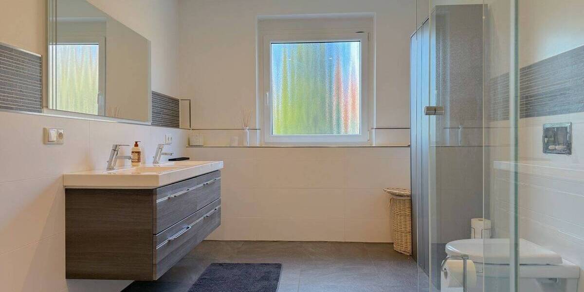 Gelegenheit - Wohnen & Arbeiten unter einem Dach mit großflächiger Lagehalle in Rehling 1 zimmer