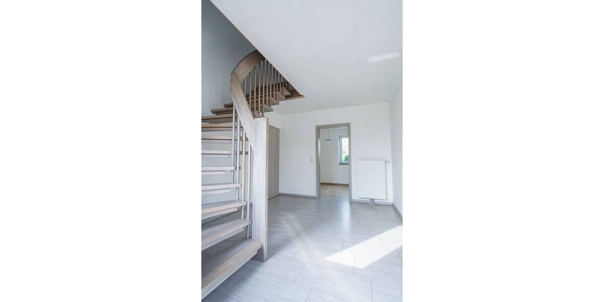Mehrfamilienhaus, Wohnhaus Basedow - 3 Zimmer, 97 m&sup2;, 1.050&euro; | Angebot:26358936