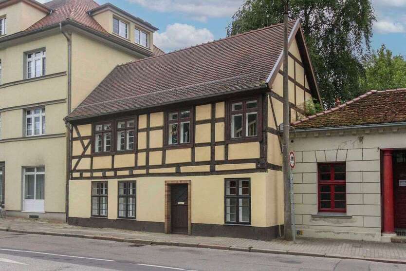 Haus zum Kaufen in Güstrow 179.000 € 132.26 m²