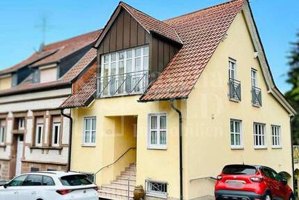 Charmante Liegenschaft ideal für Singles oder Paare - mit Garten, Terrasse, Balkon und Stellplatz 3 zimmer