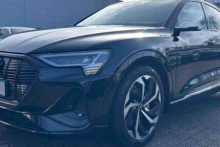 Audi e-tron 19.237 km 31.950 &euro; Hamburg 22047