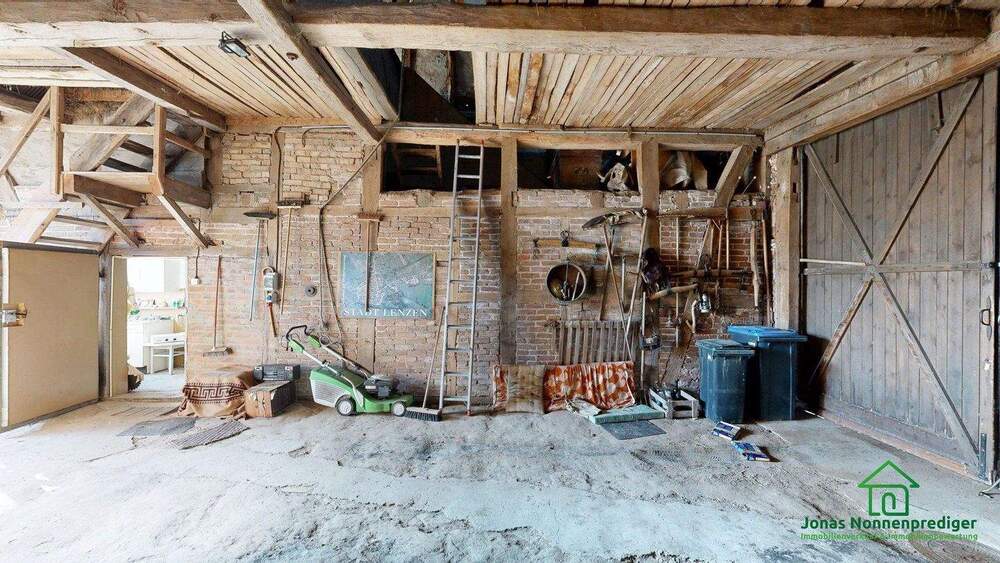 Reihenmittelhaus Lenzen - 4 Zimmer, 131 m&sup2;, 130.000&euro; | Angebot:25910302