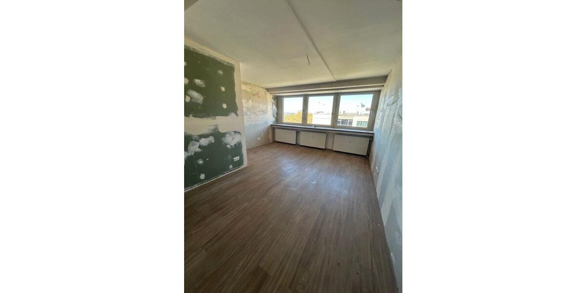 Etagenwohnung Gummersbach - 4 Zimmer, 121 m&sup2;, 990&euro; | Angebot:26676301