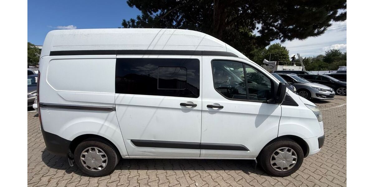 Ford Transit Custom 179.800 km 5.999 &euro; München 81243