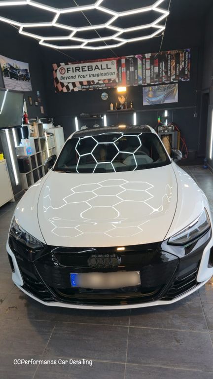 RS e-tron GT