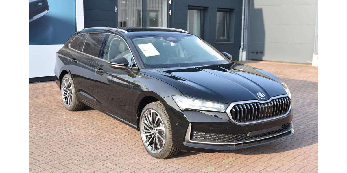 Skoda Superb 5.000 km 51.690 &euro; Aschersleben 06449