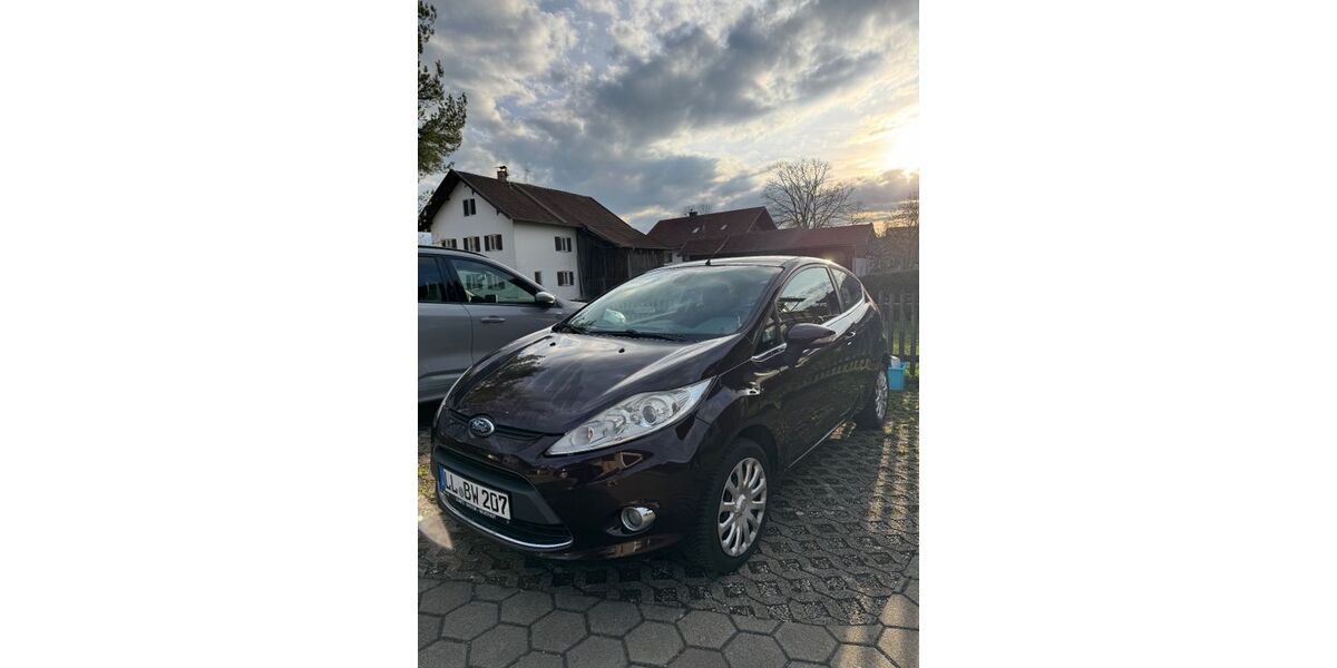 Ford Fiesta 93.000 km 3.100 &euro; Eberfing 82390