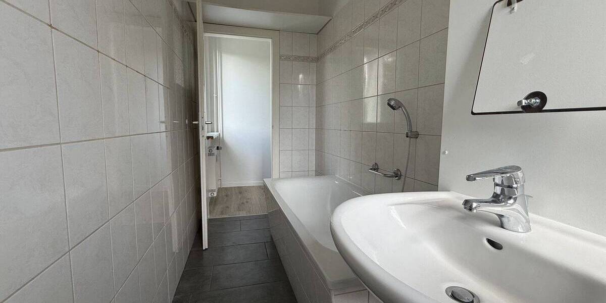 Etagenwohnung Weißwasser/O.L. O.L. - 3 Zimmer, 56 m&sup2;, 392&euro; | Angebot:26867642