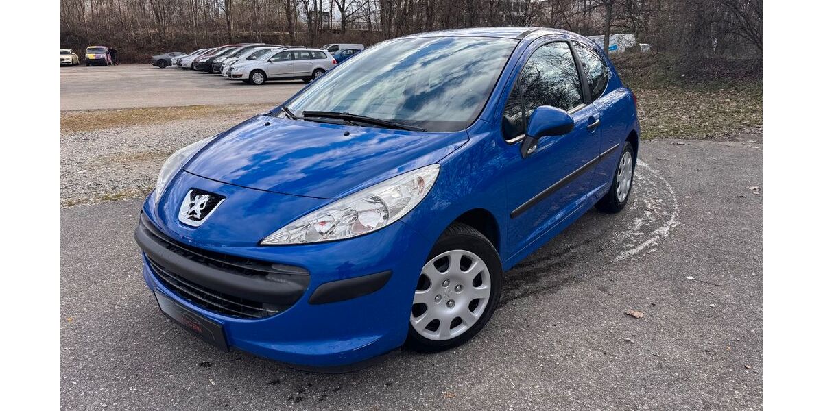 Peugeot 207 97.000 km 2.900 &euro; München 80939