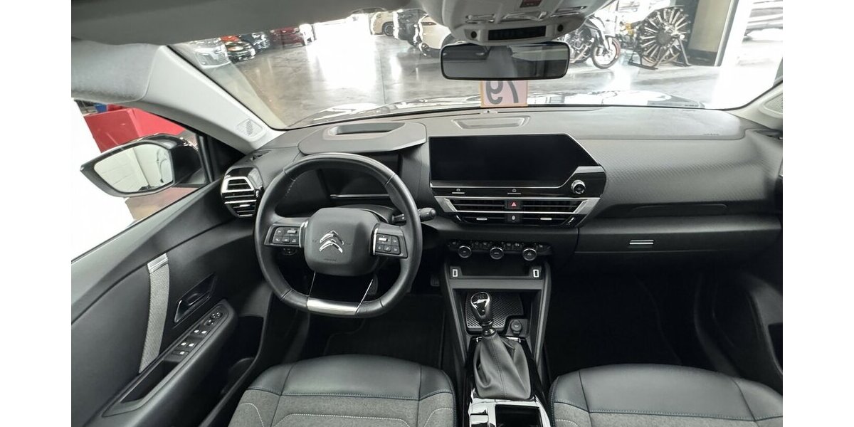 Citroen C4 130 Puretech Feel Pack LED Winterpaket 49.200 km 13.746 &euro; Lich 35423