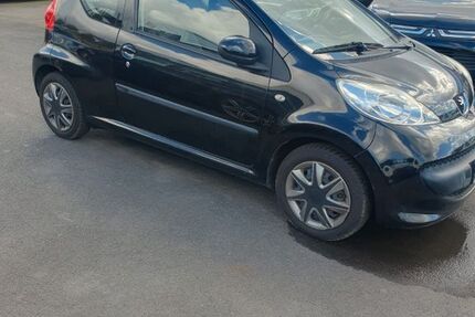 Peugeot 107 216.000 km 1.299 &euro; Kassel 34123